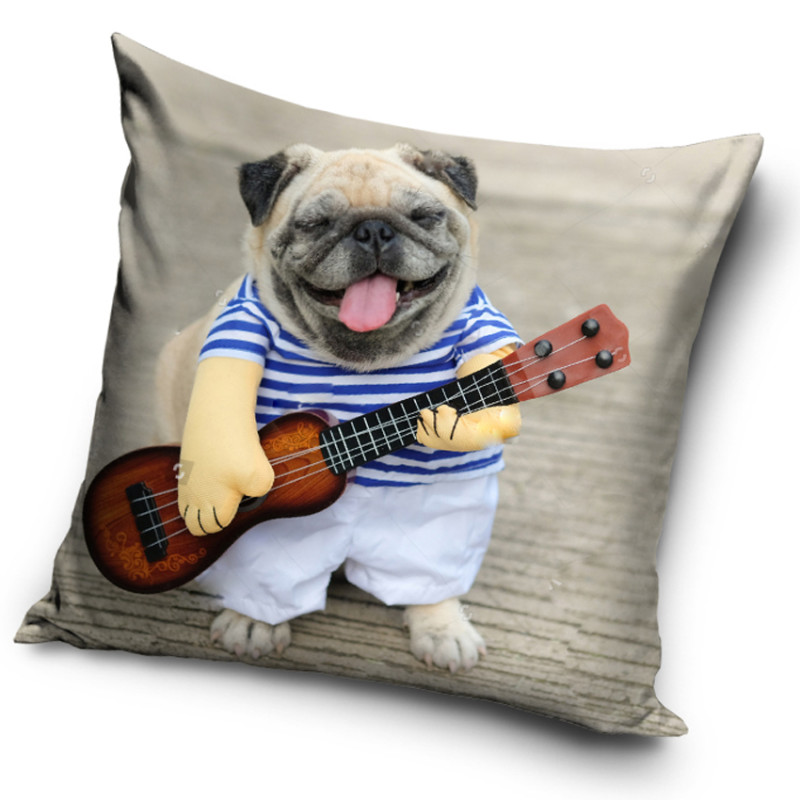 Obliečka na vankúšik Mops hrá na ukulele